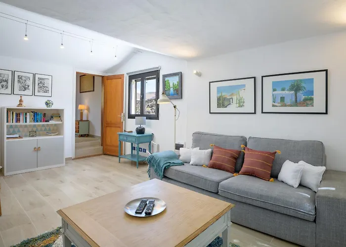 Estudio Tegoyo * Mácher